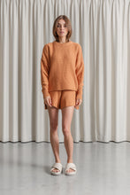 Load image into Gallery viewer, SWEATER SUZY liquid brown